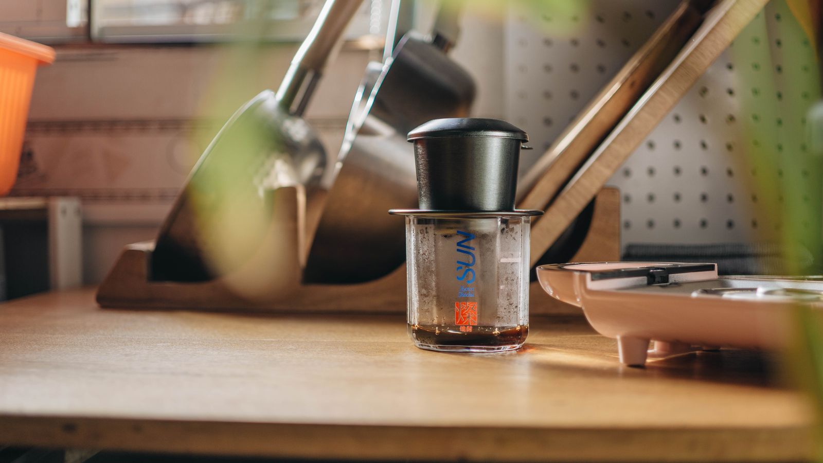 Cafeteira Oster vs Mondial vs Philco 2026: Qual a Melhor?